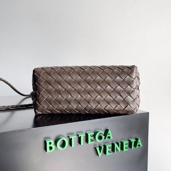 Bottega Veneta Small Andiamo black - Image 5