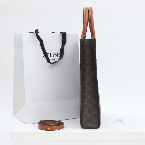 CELINE Vertical Cabas bag in calfskin with logo print and Celine print black - Image 3