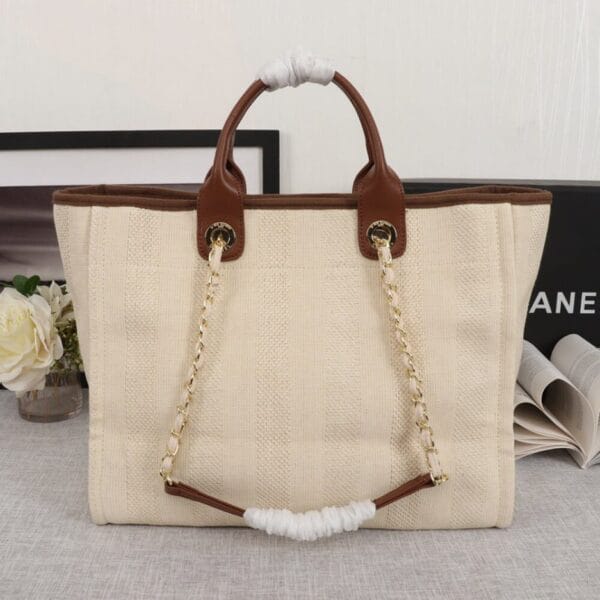 CHANEL Woven Straw Raffia Striped Medium Deauville Tote Beige - Image 4