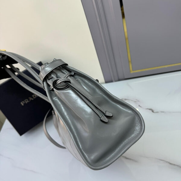 Prada Large leather handbag(high-end grade) black - Image 3