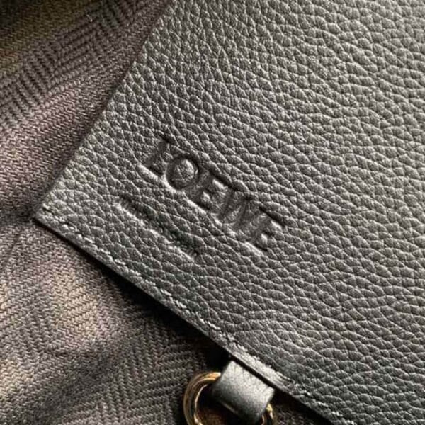 Loewe Small Hammock bag in soft grained calfskin black - Image 7