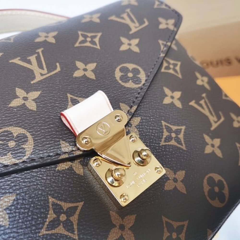 Louis Vuitton POCHETTE METIS black - Image 6