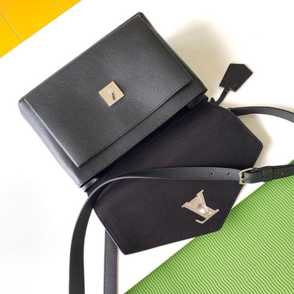 Louis Vuitton MYLOCKME black - Image 6