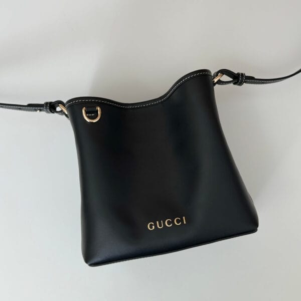 GG Emblem mini bucket bag black - Image 5