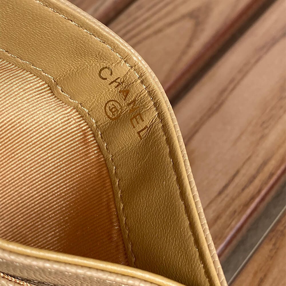 CHANEL Classic Card Holder Lake Blue - Image 7