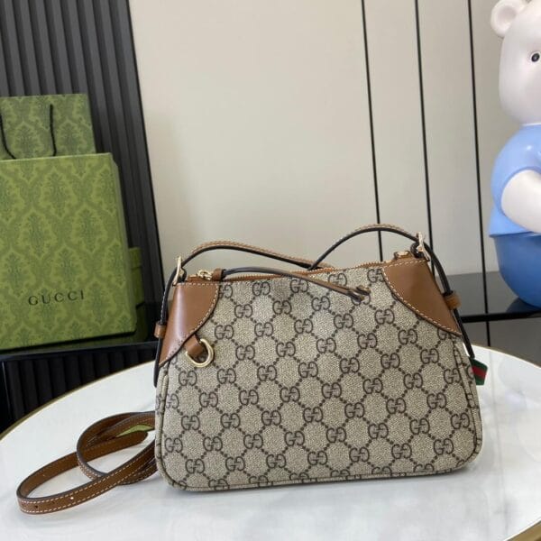 GG Emblem small shoulder bag Beige - Image 2