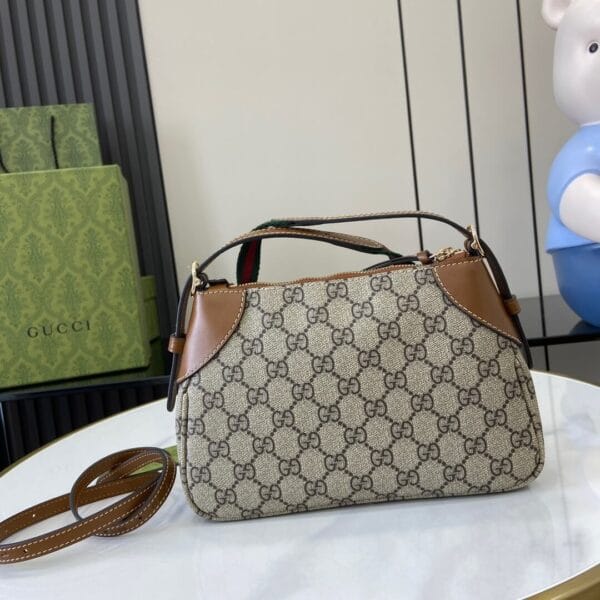 GG Emblem small shoulder bag Beige - Image 4
