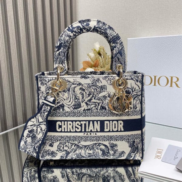 Dior Medium Lady D-Lite Bag Lake Blue - Image 2