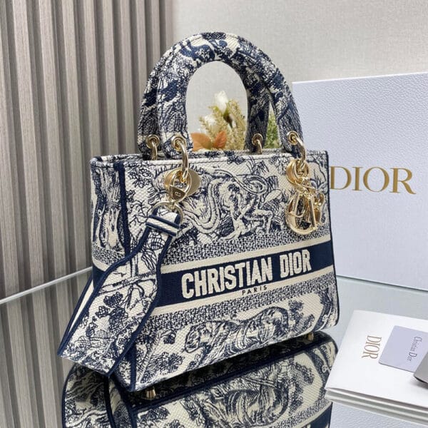 Dior Medium Lady D-Lite Bag Lake Blue - Image 3