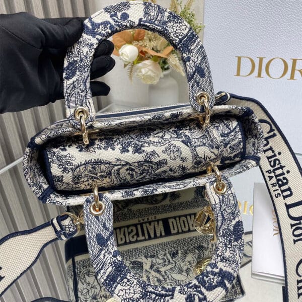 Dior Medium Lady D-Lite Bag Lake Blue - Image 6