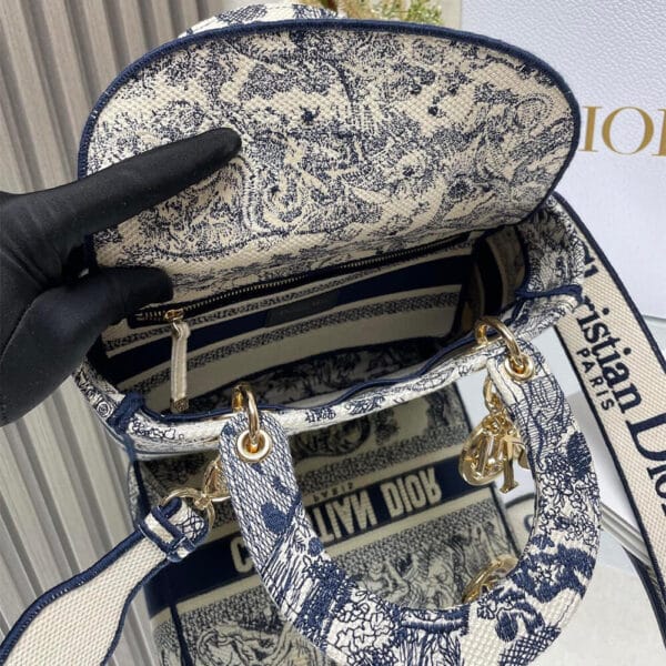 Dior Medium Lady D-Lite Bag Lake Blue - Image 8