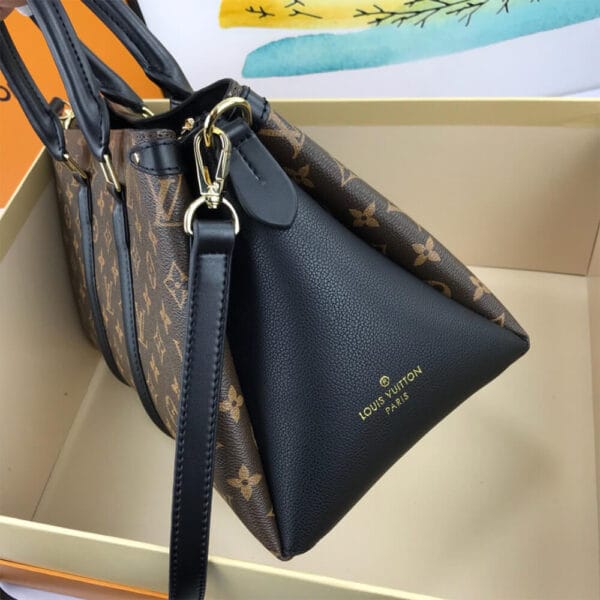 Louis Vuitton SOUFFLOT MM black - Image 3