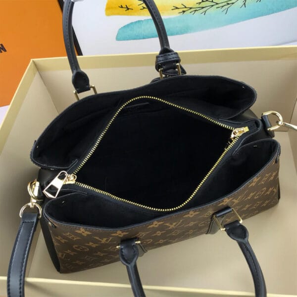 Louis Vuitton SOUFFLOT MM black - Image 7