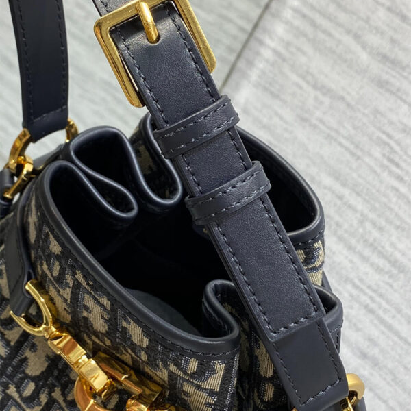 Medium C’est Dior Bag black - Image 6