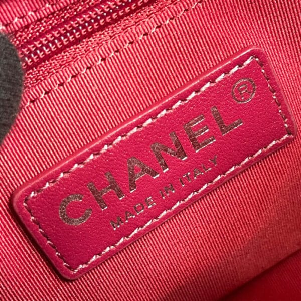 CHANEL’S GABRIELLE SMALL HOBO BAG black - Image 7
