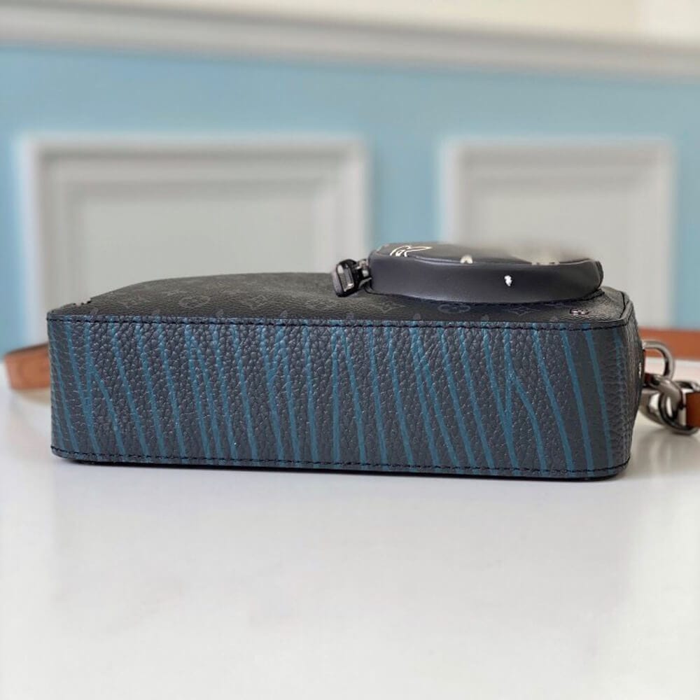 Louis Vuitton VOLGA ON STRAP black - Image 5