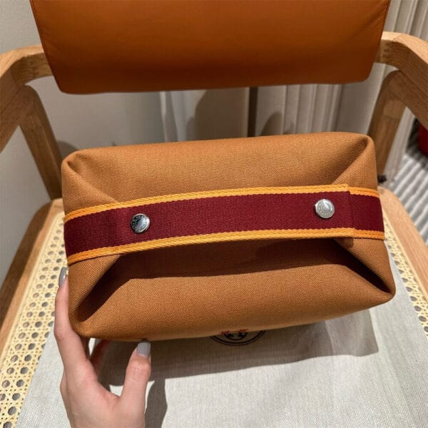 Hermes toiletery bag Khaki - Image 5
