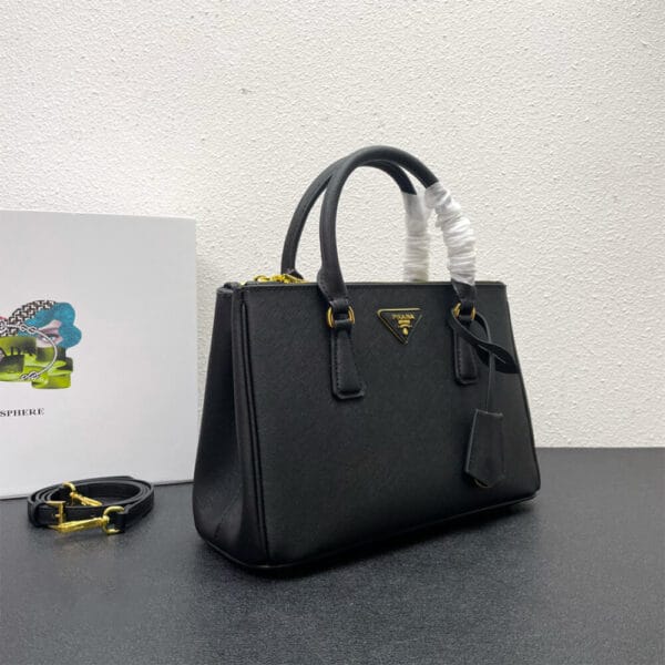 Large Prada Galleria Saffiano leather bag black - Image 3