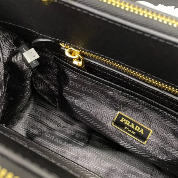 Large Prada Galleria Saffiano leather bag black - Image 8