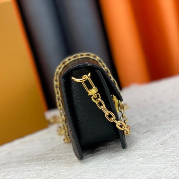 LV Wallet On Chain Métis black - Image 3