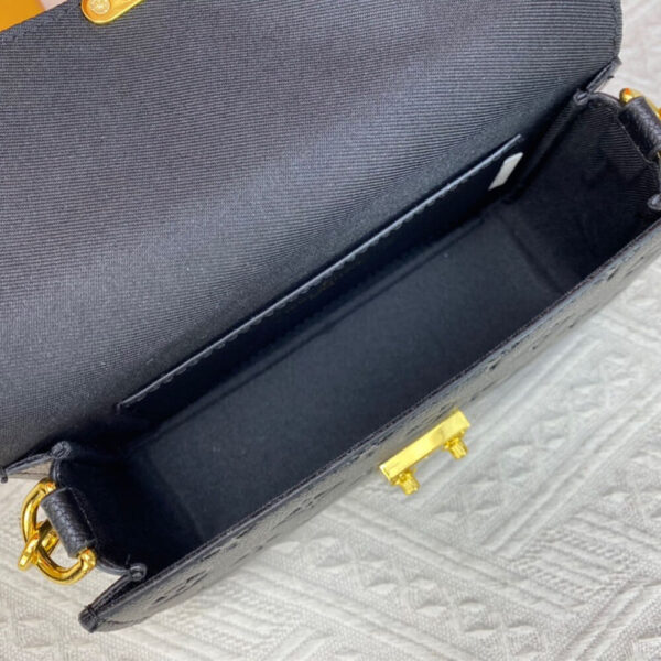 LV Wallet On Chain Métis black - Image 8
