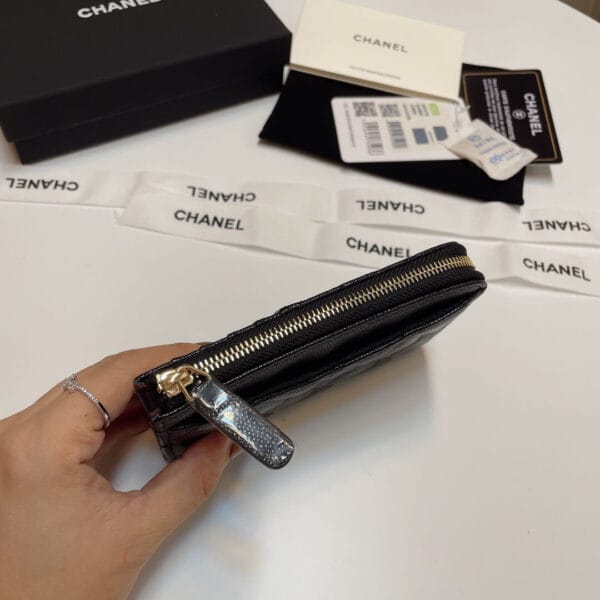 Chanel Classic Zipped Card Holder black - Image 5