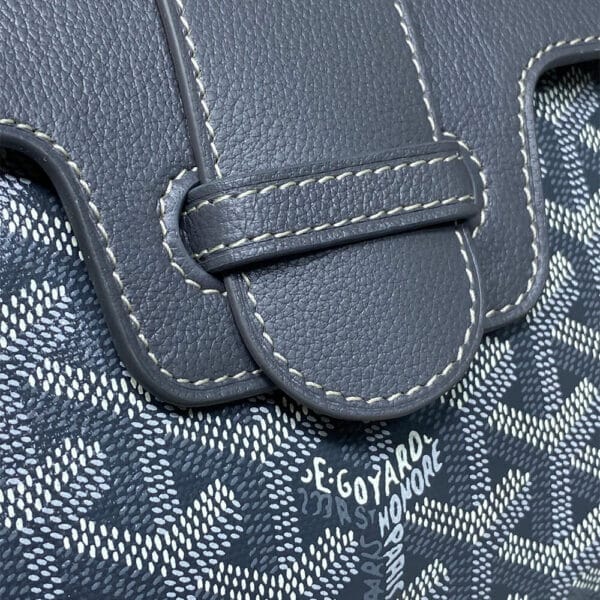Goyard Saïgon Souple Mini Bag Medium grey - Image 6