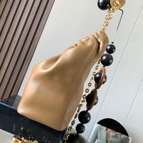 Loewe Small Squeeze bag in nappa lambskin Khaki - Image 3