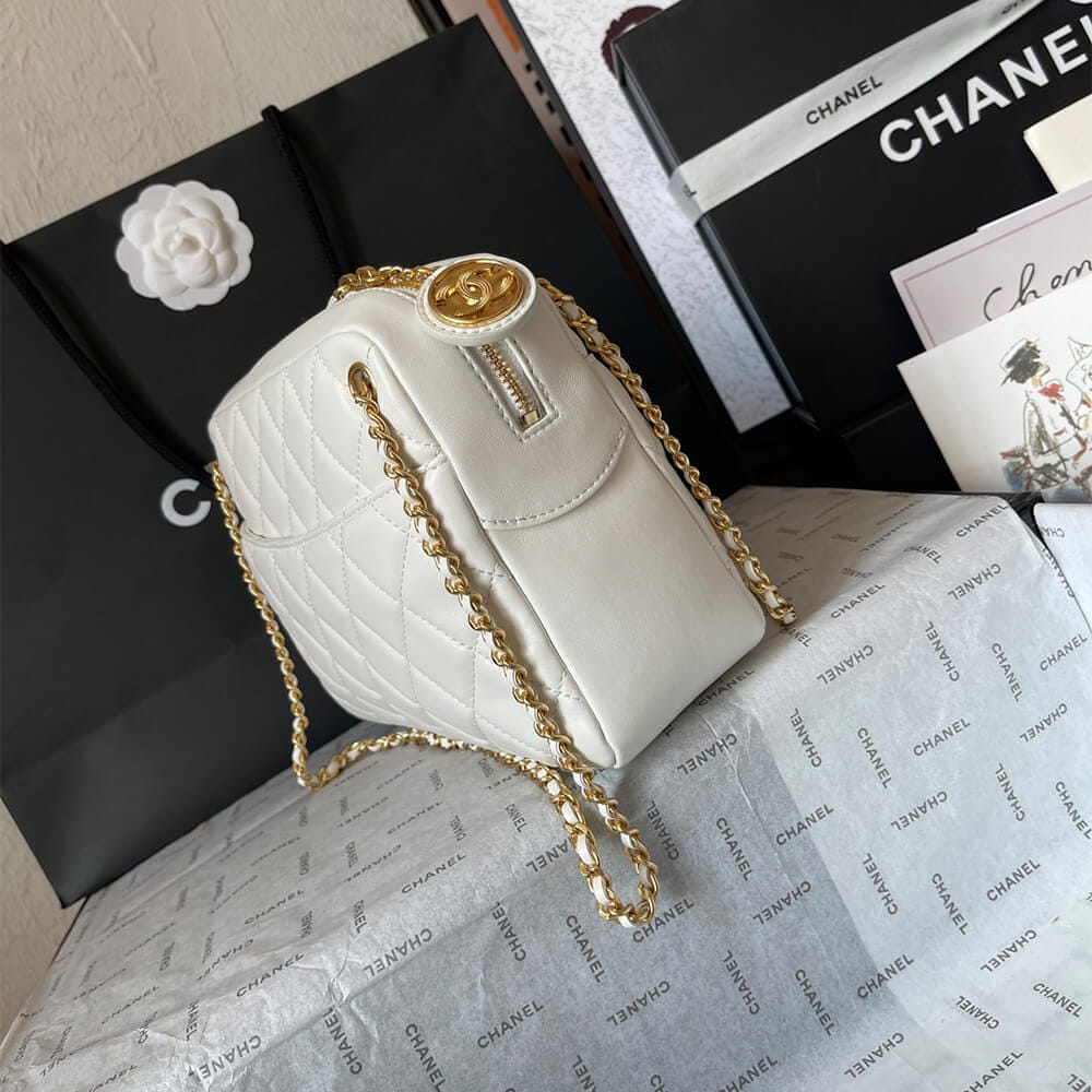 CHANEL large Camera Case White - Image 3