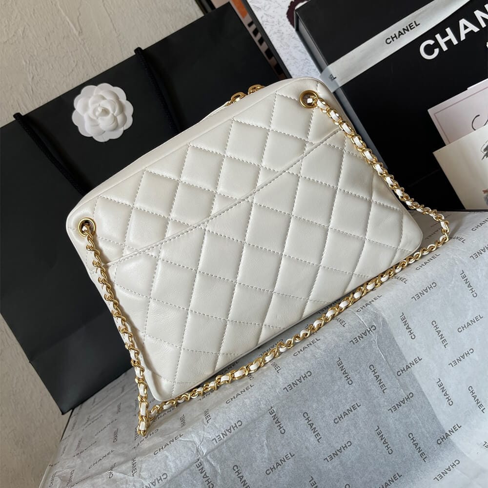 CHANEL large Camera Case White - Image 4