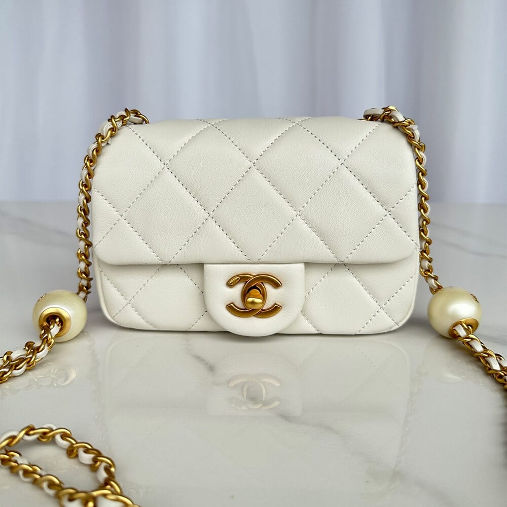 Chanel MINI FLAP BAG Beige - Image 2