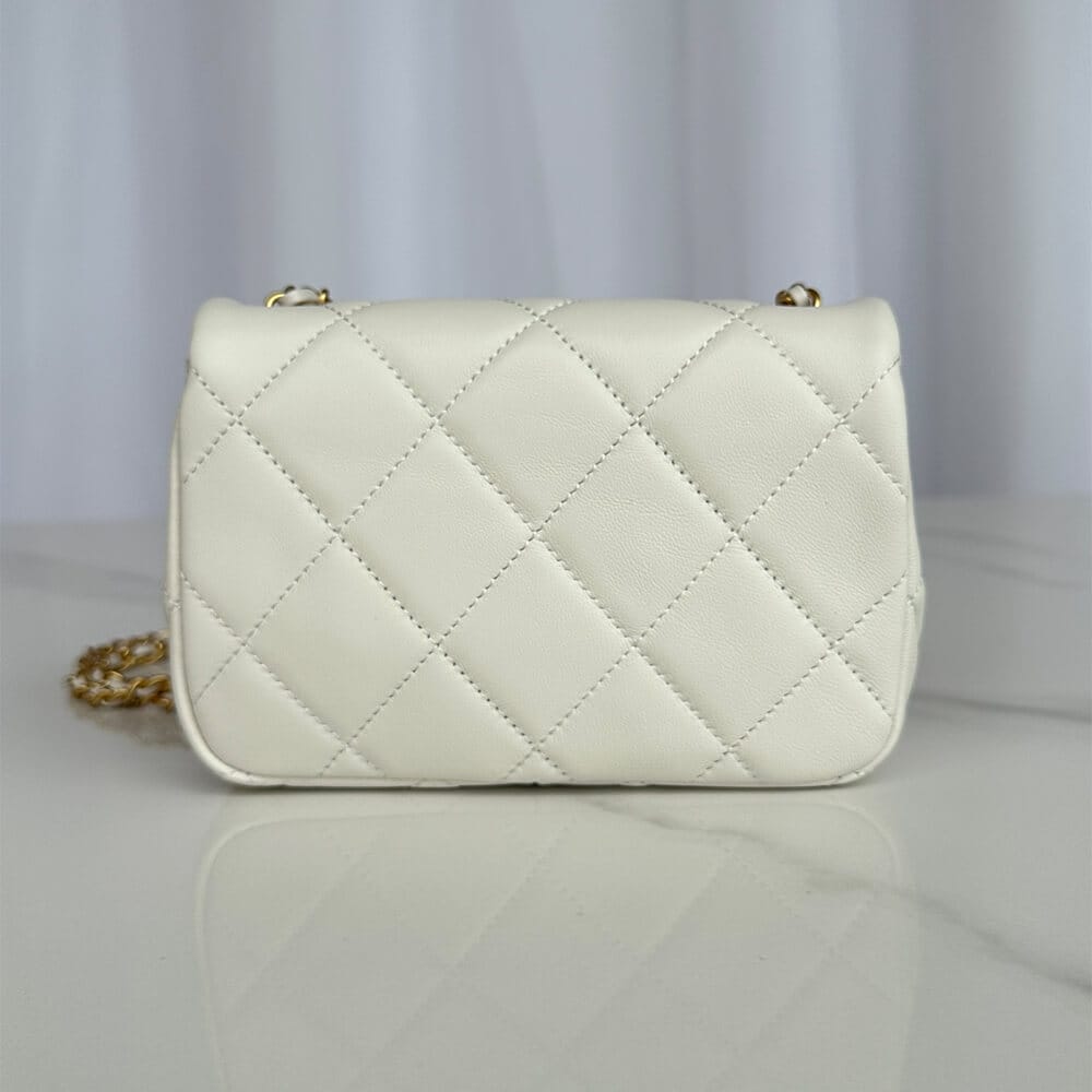 Chanel MINI FLAP BAG Beige - Image 4