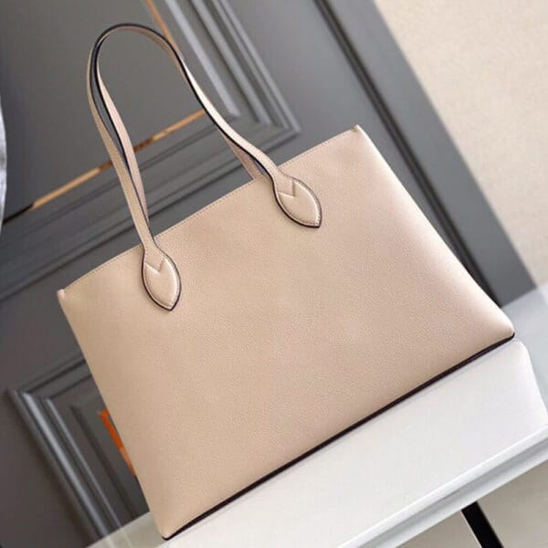 Louis Vuitton Lockme Shopper Bag Beige - Image 3