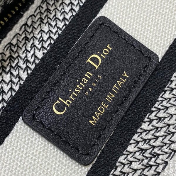 Dior Medium Lady D-Lite Bag Khaki - Image 7