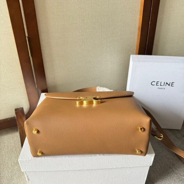 CELINE Medium size NINO bag in soft cow leather Lake Blue - Image 5
