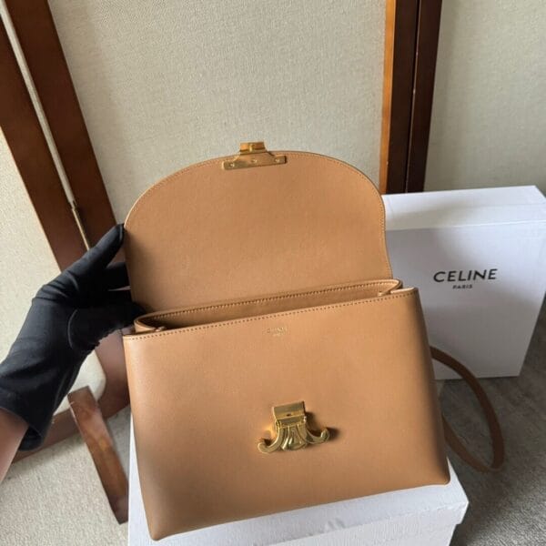 CELINE Medium size NINO bag in soft cow leather Lake Blue - Image 6