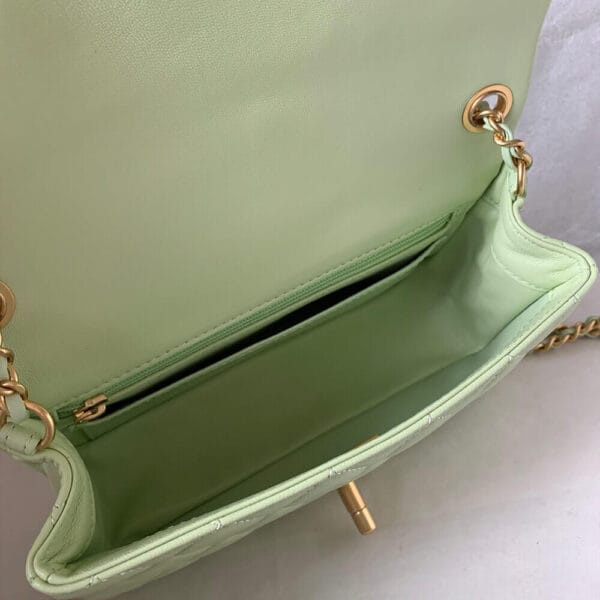 Chanel Pearl Crush Mini Rectangular Flap Green - Image 8