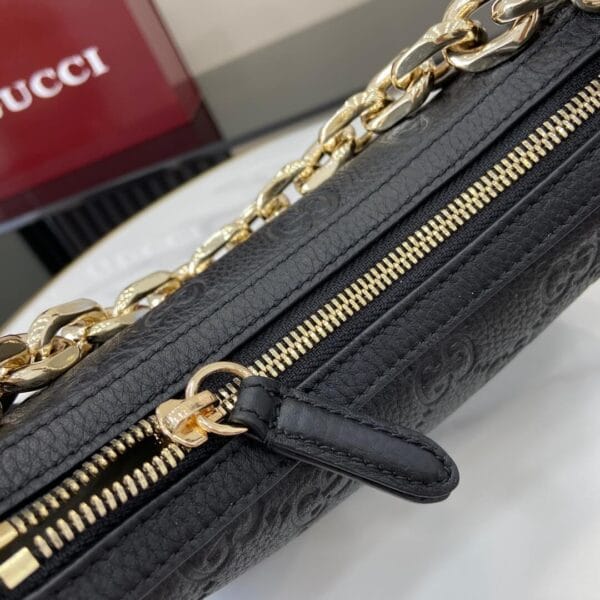 GG Emblem small shoulder bag black - Image 6