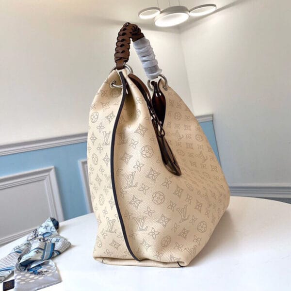 Louis Vuitton CARMEL Beige - Image 3