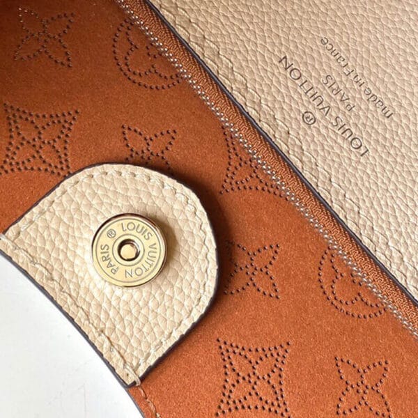Louis Vuitton CARMEL Beige - Image 7
