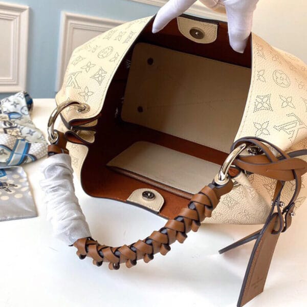 Louis Vuitton CARMEL Beige - Image 8