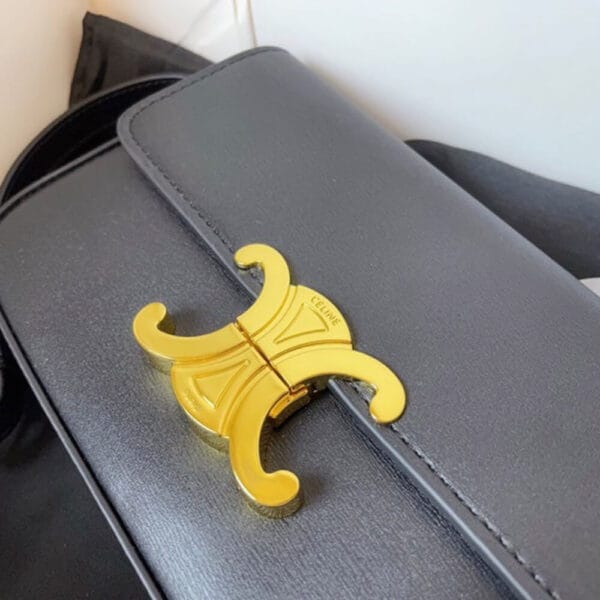 CELINE TRIOMPHE SHOULDER BAG black - Image 5