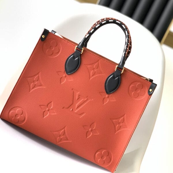 Louis Vuitton ONTHEGO MM Khaki - Image 4