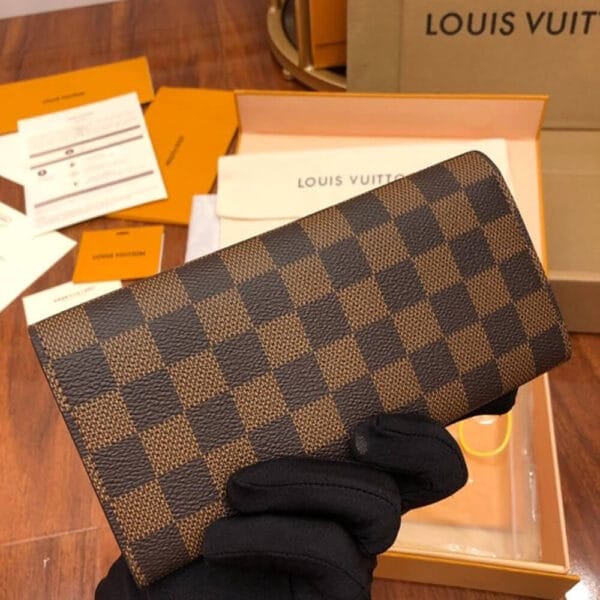 Louis Vuitton Emilie Wallet White - Image 4