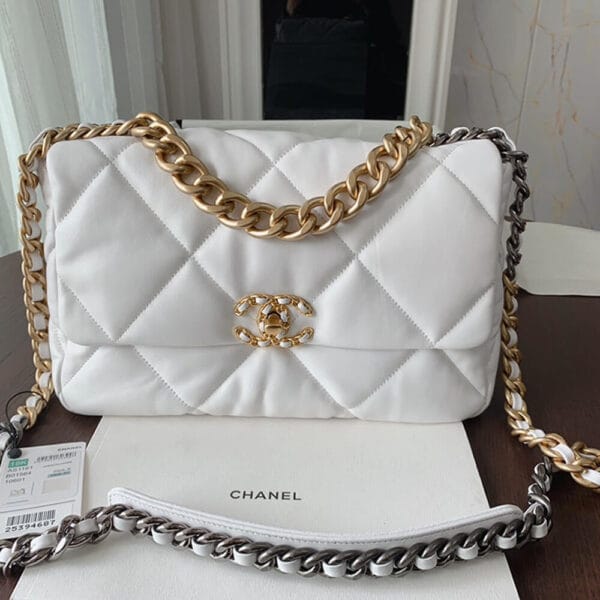 CHANEL 19 Large Handbag Beige - Image 2