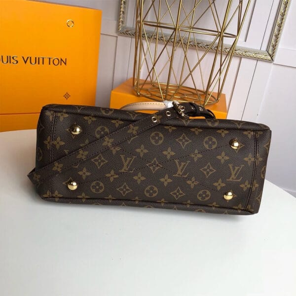Louis Vuitton Pallas Handbag black - Image 4