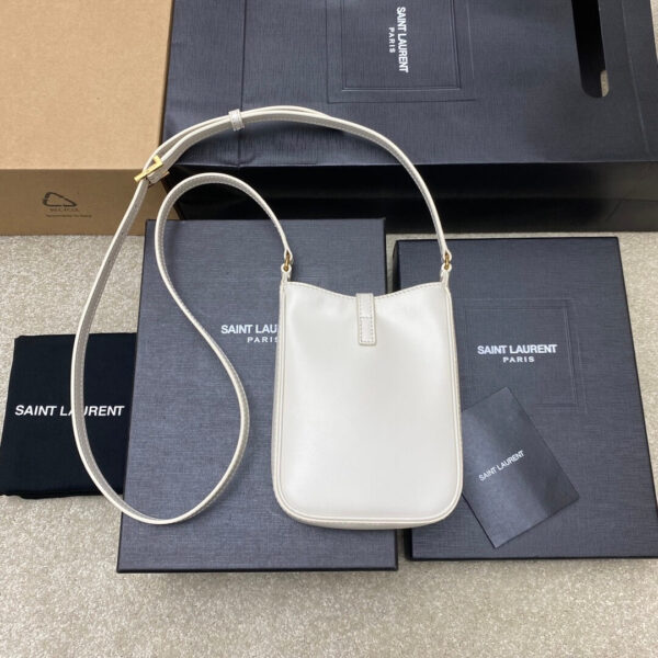YSL Le 5 à 7 mini vertical bag in shiny leather Beige - Image 4