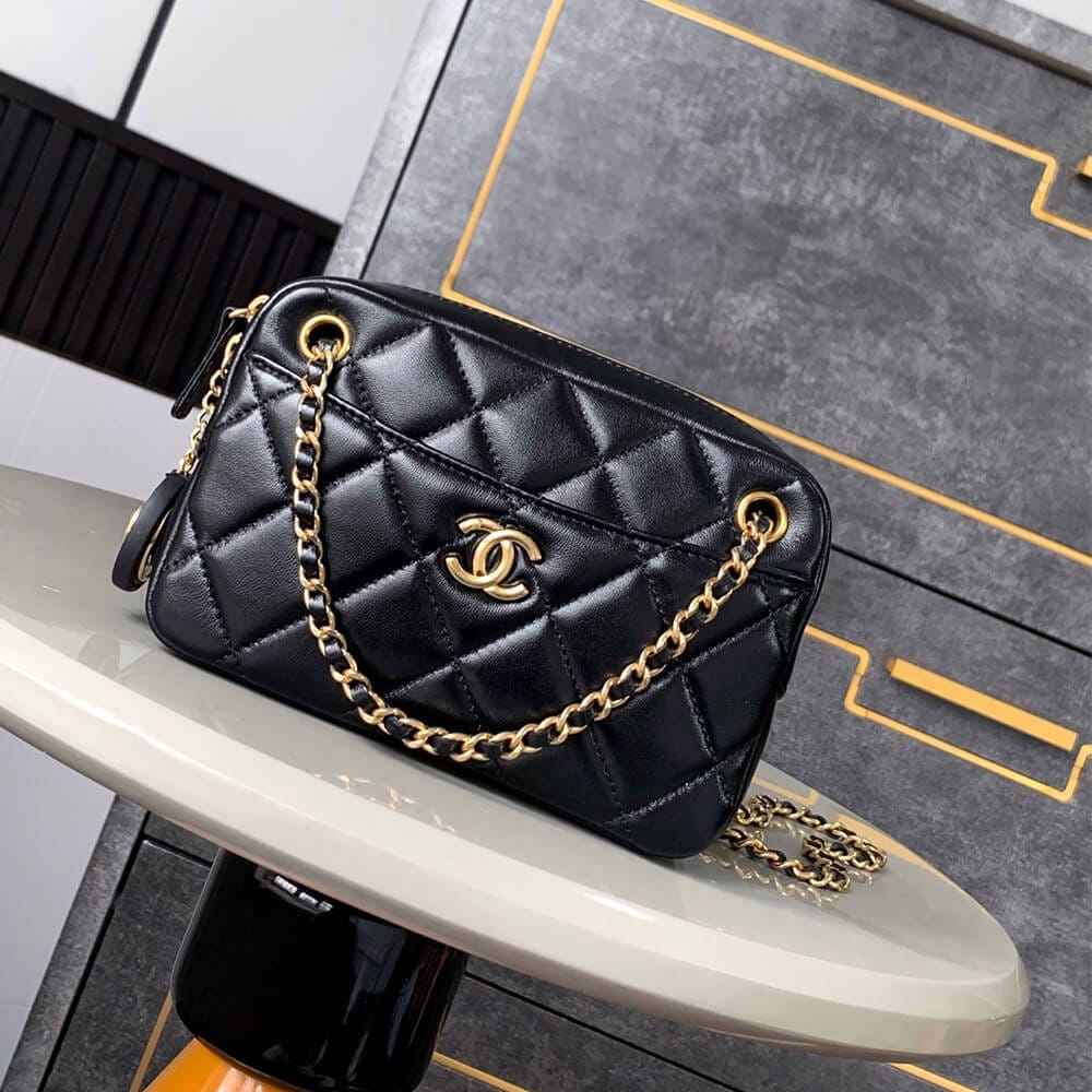 CHANEL Mini Camera Case black - Image 2