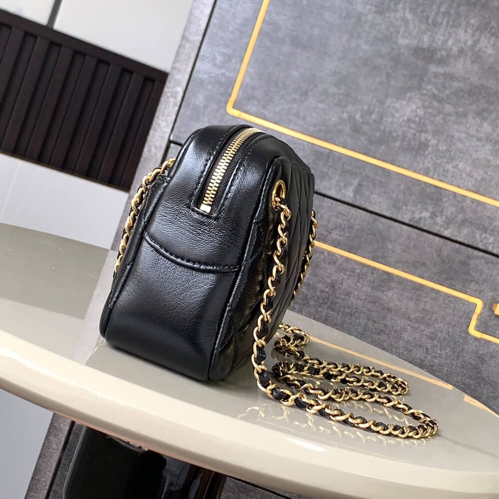 CHANEL Mini Camera Case black - Image 3