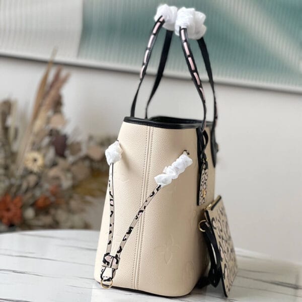Louis Vuitton NEVERFULL MM Beige - Image 3